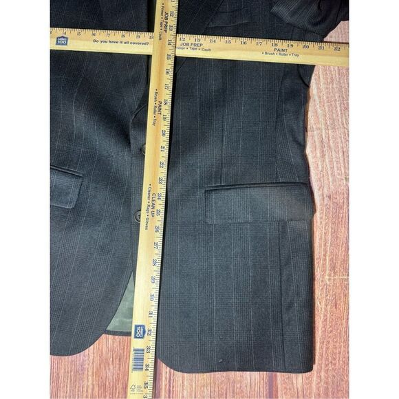Chaps Ralph Lauren Vintage Men's Size 42 100% Virgin Wool Gray Striped Two Butto - Picture 15 of 16